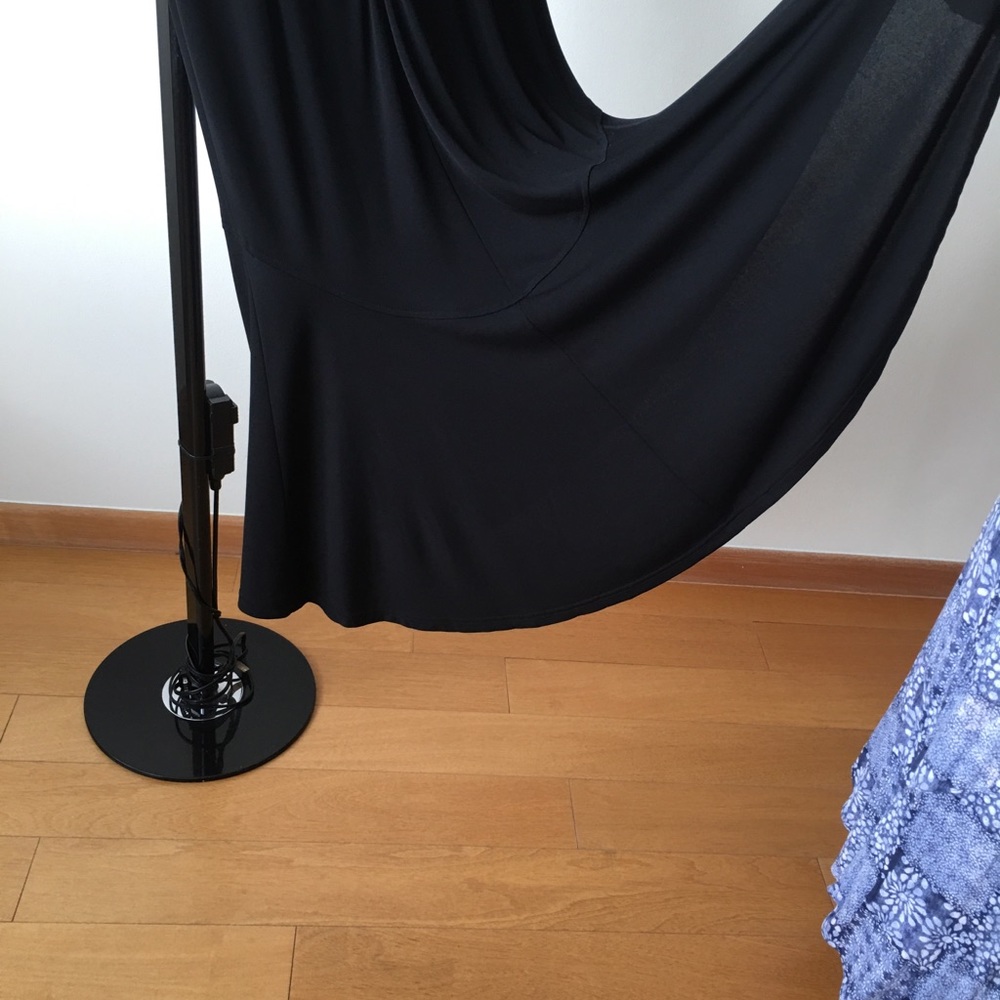 Dress - Picture 4 of 7